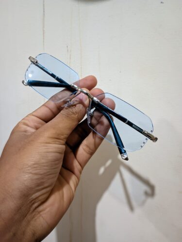 A795 New Cut-Edge Frameless HD Anti-Blue Light Glasses for Men photo review