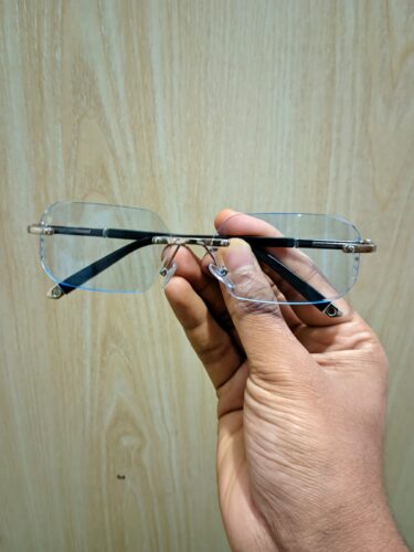 A795 New Cut-Edge Frameless HD Anti-Blue Light Glasses for Men photo review