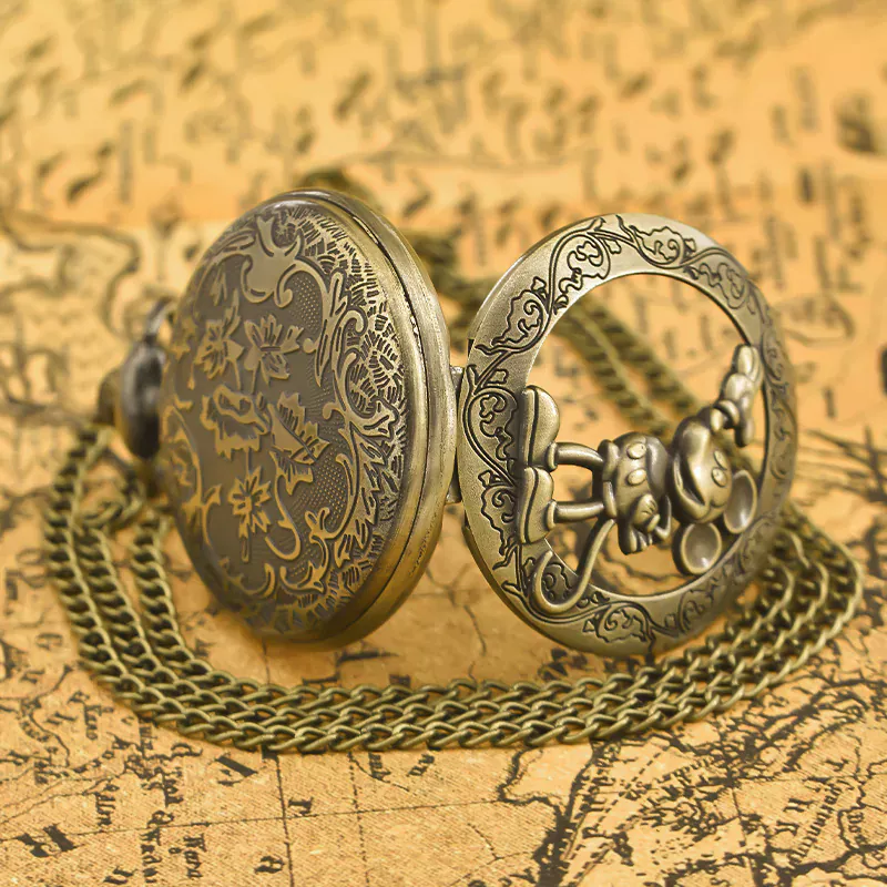 K1142 Classic Mickey & Donald Vintage Pocket Watch - Image 4