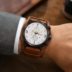 K1165 KTEVI Premium Analog Wristwatch with Calendar - Image 2