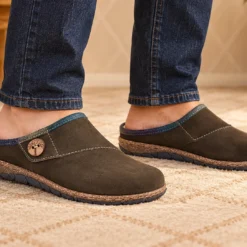 Z7003 Premium Leather Export Unisex Slip-On Shoe - Image 5