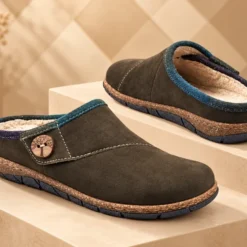 Alternative view of Z7003 Premium Leather Export Unisex Slip-On Shoe